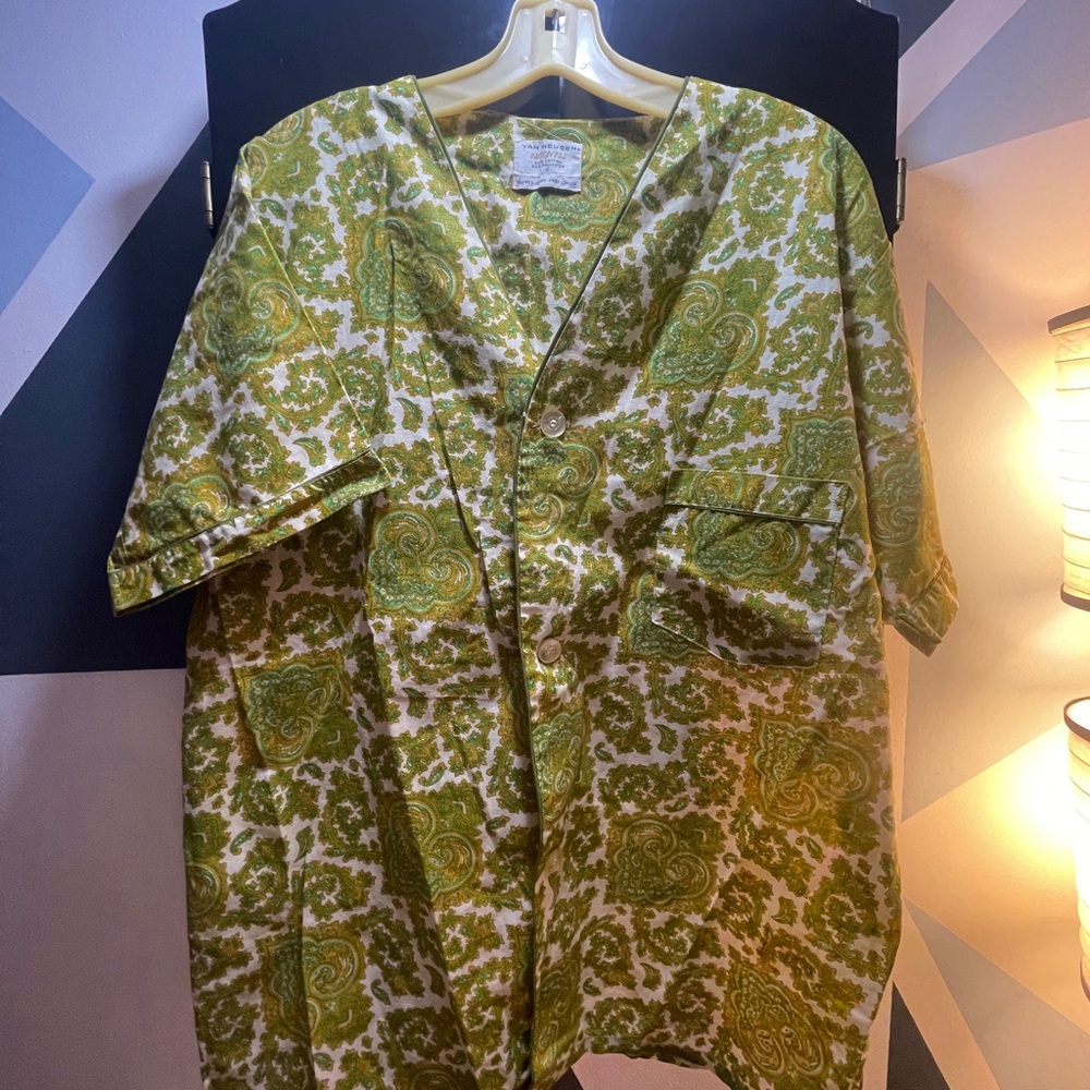 Van Heusen Green Paisley Women's Top